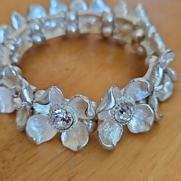 Silver Floral Rhinestone Bracelet – Diamante Crystal Flex Bangle / Statement Jew - Picture 2 of 5